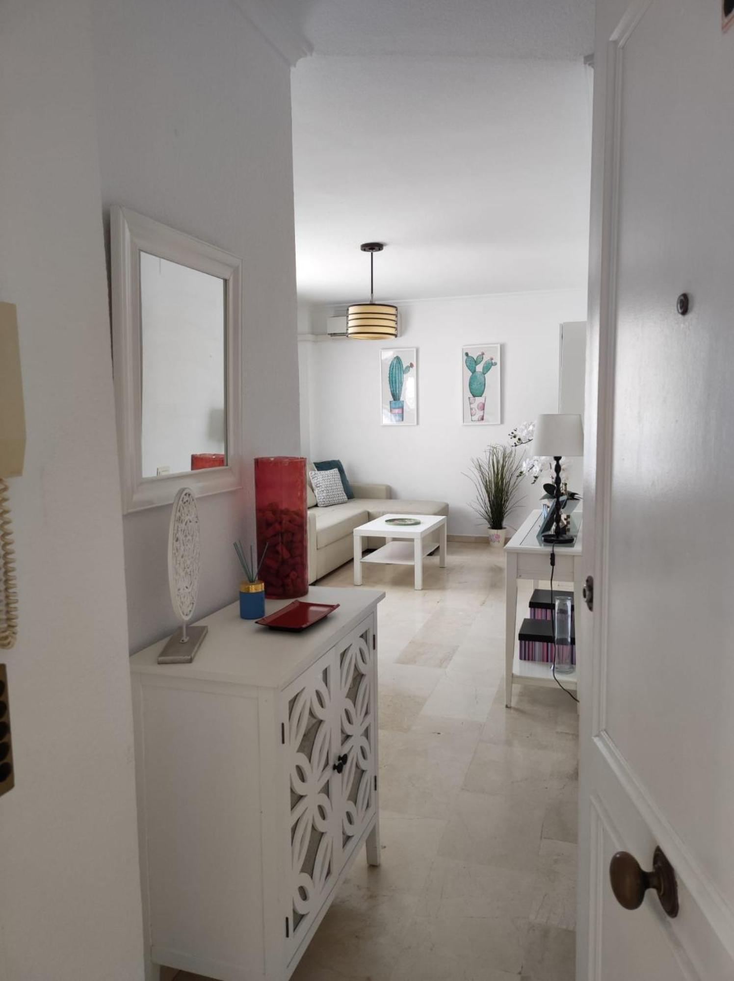 Apartamento Al Lado De La Playa Фуeнхирола Екстериор снимка