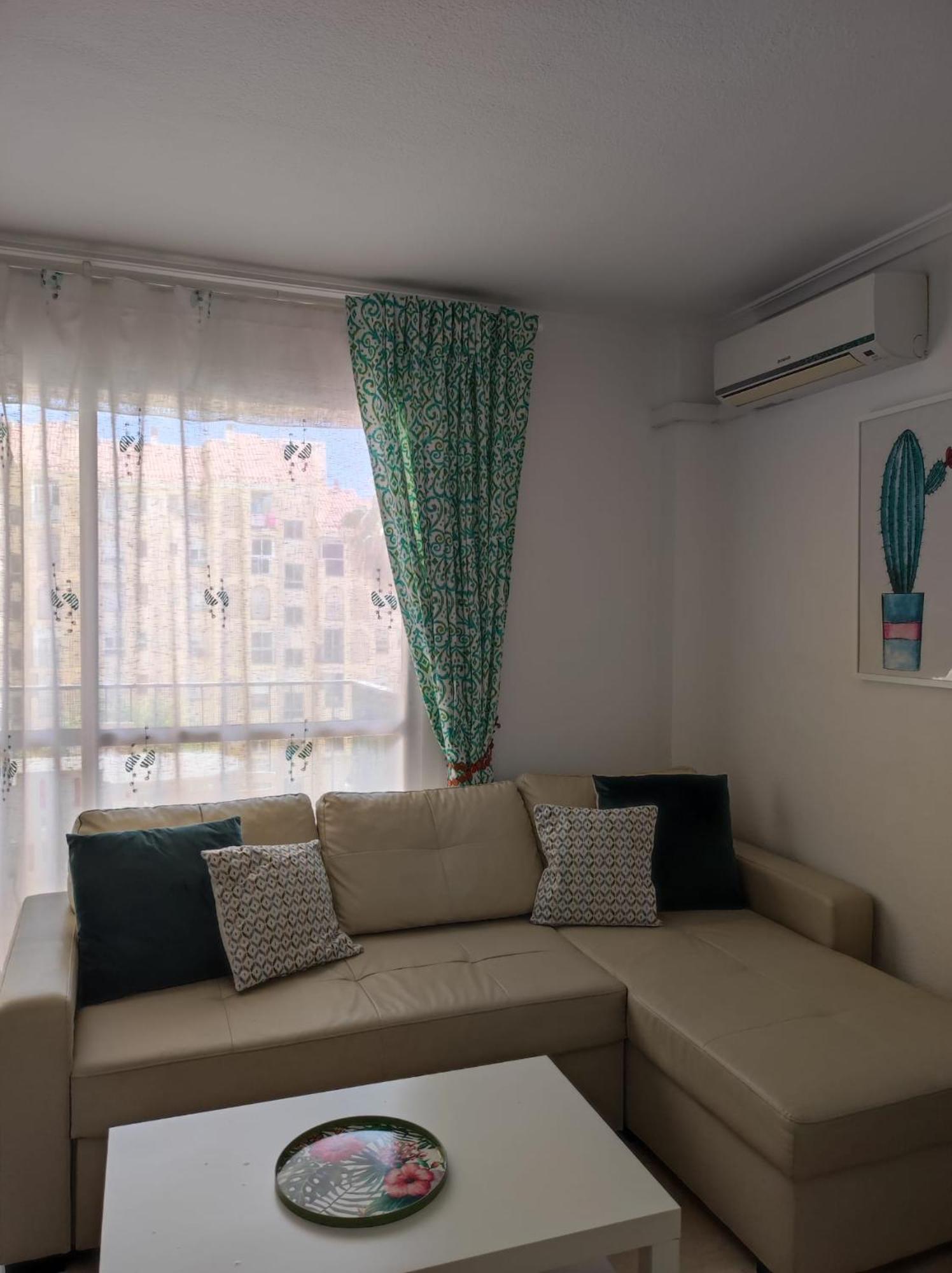 Apartamento Al Lado De La Playa Фуeнхирола Екстериор снимка
