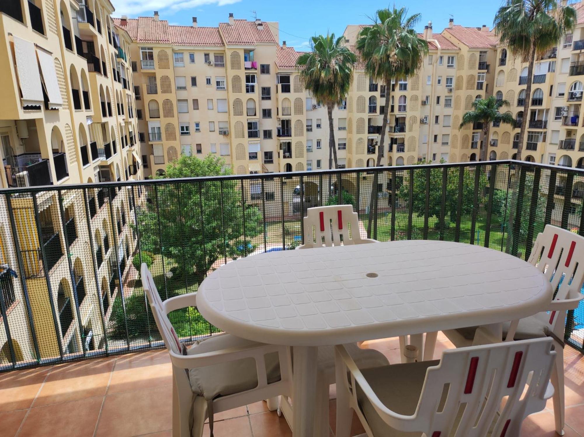 Apartamento Al Lado De La Playa Фуeнхирола Екстериор снимка