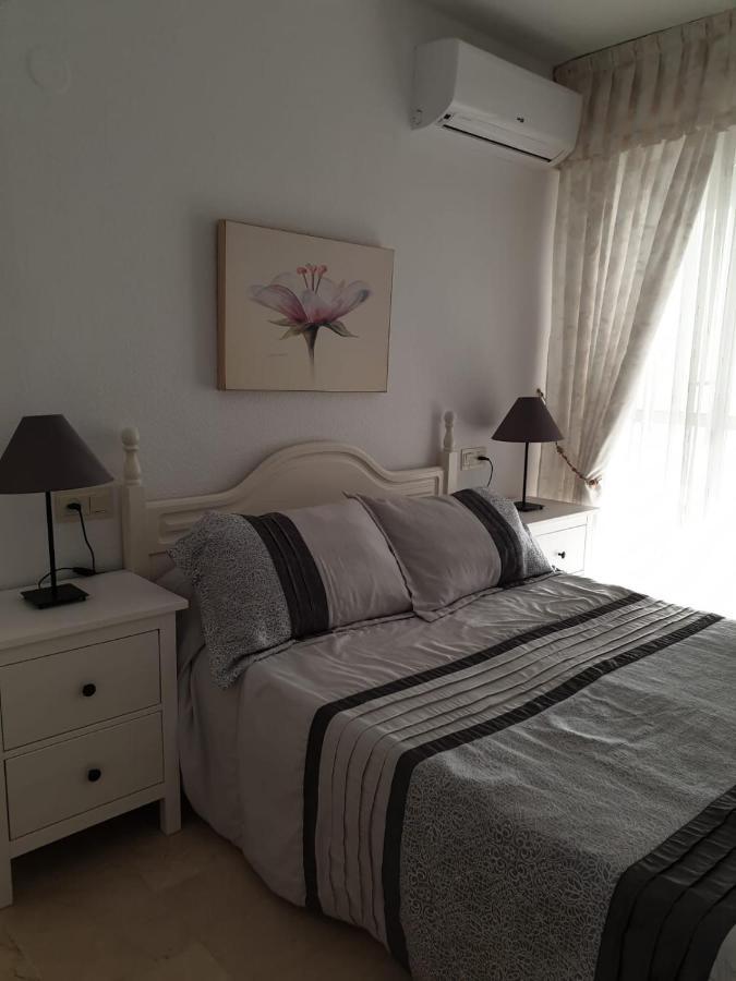 Apartamento Al Lado De La Playa Фуeнхирола Екстериор снимка
